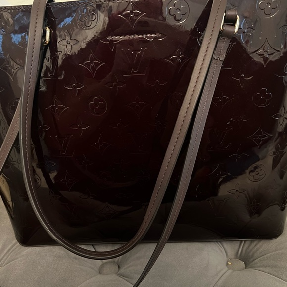 Authentic beautiful bag in excellent condition. - Picture 8 of 9